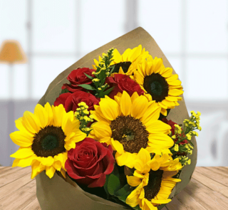 DR094 Bouquet de Rosas Rojas y Girasoles0